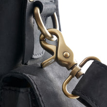 Załaduj obraz w przeglądarce galerii, 15" torba na laptopa ze skóry "Yak"