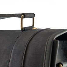 Załaduj obraz w przeglądarce galerii, Torba na ramię z bawolej skóry