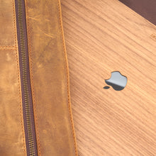 Załaduj obraz w przeglądarce galerii, Torba na notebooka "Gaur"