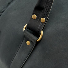 Laden Sie das Bild in den Galerie-Viewer, Reisetasche "Mutus"