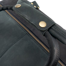 Laden Sie das Bild in den Galerie-Viewer, Reisetasche "Mutus"