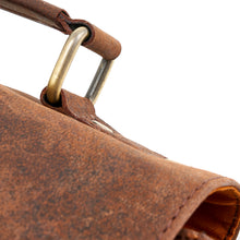 Załaduj obraz w przeglądarce galerii, Skórzana torba na aparat "Kouprey"