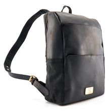 Załaduj obraz w przeglądarce galerii, Plecak skórzany "Wisent"