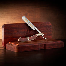 Laden Sie das Bild in den Galerie-Viewer, LsOne - 5/8&quot; Rasiermesser Solingen