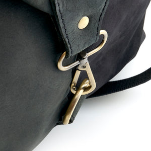 A.P. Donovan Reisetasche aus Büffelleder | schwarz